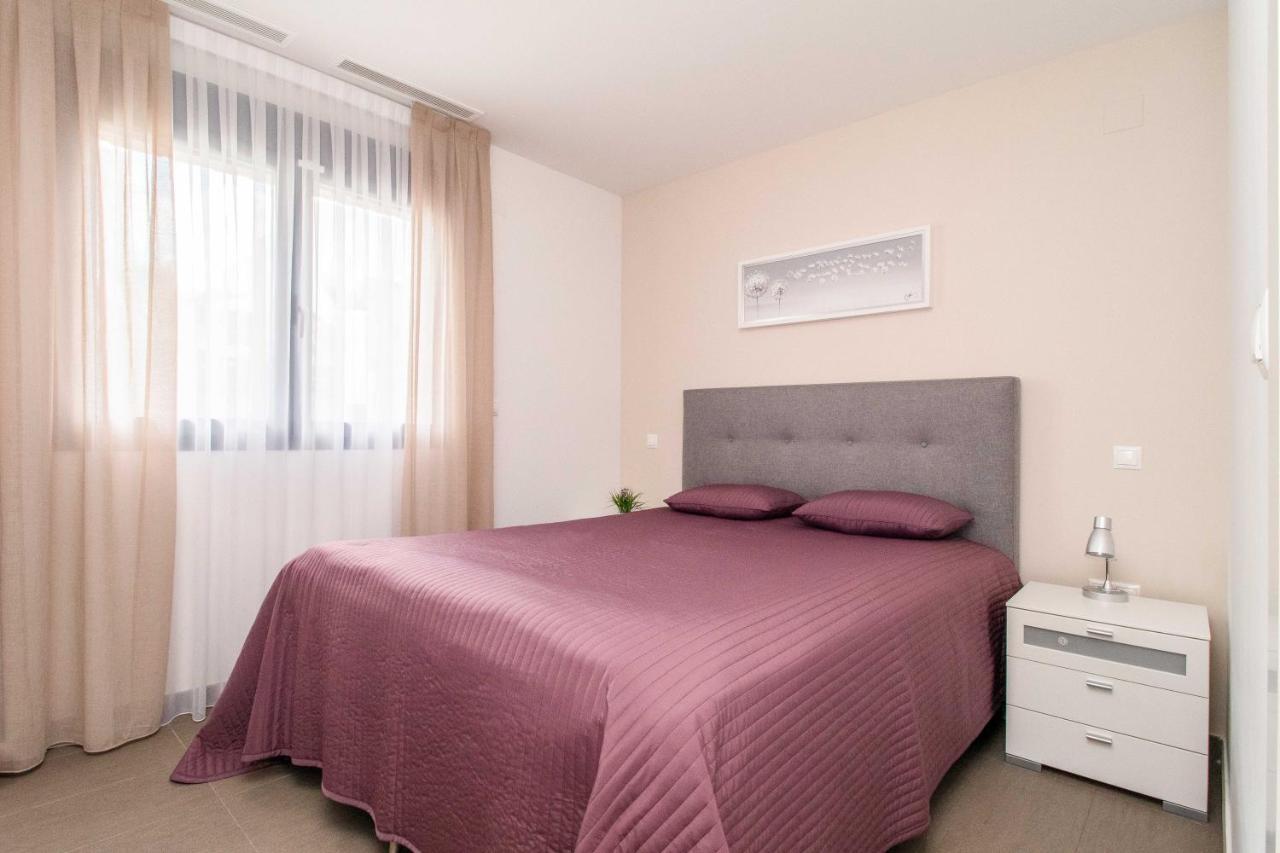 Villa De Lujo 로잘레스 외부 사진